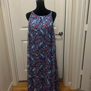 Old Navy maxi dress in fun botanical print.